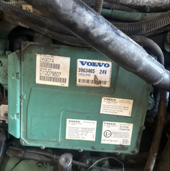 Motor Volvo D12A 420 HP — Con Caja Mecánica