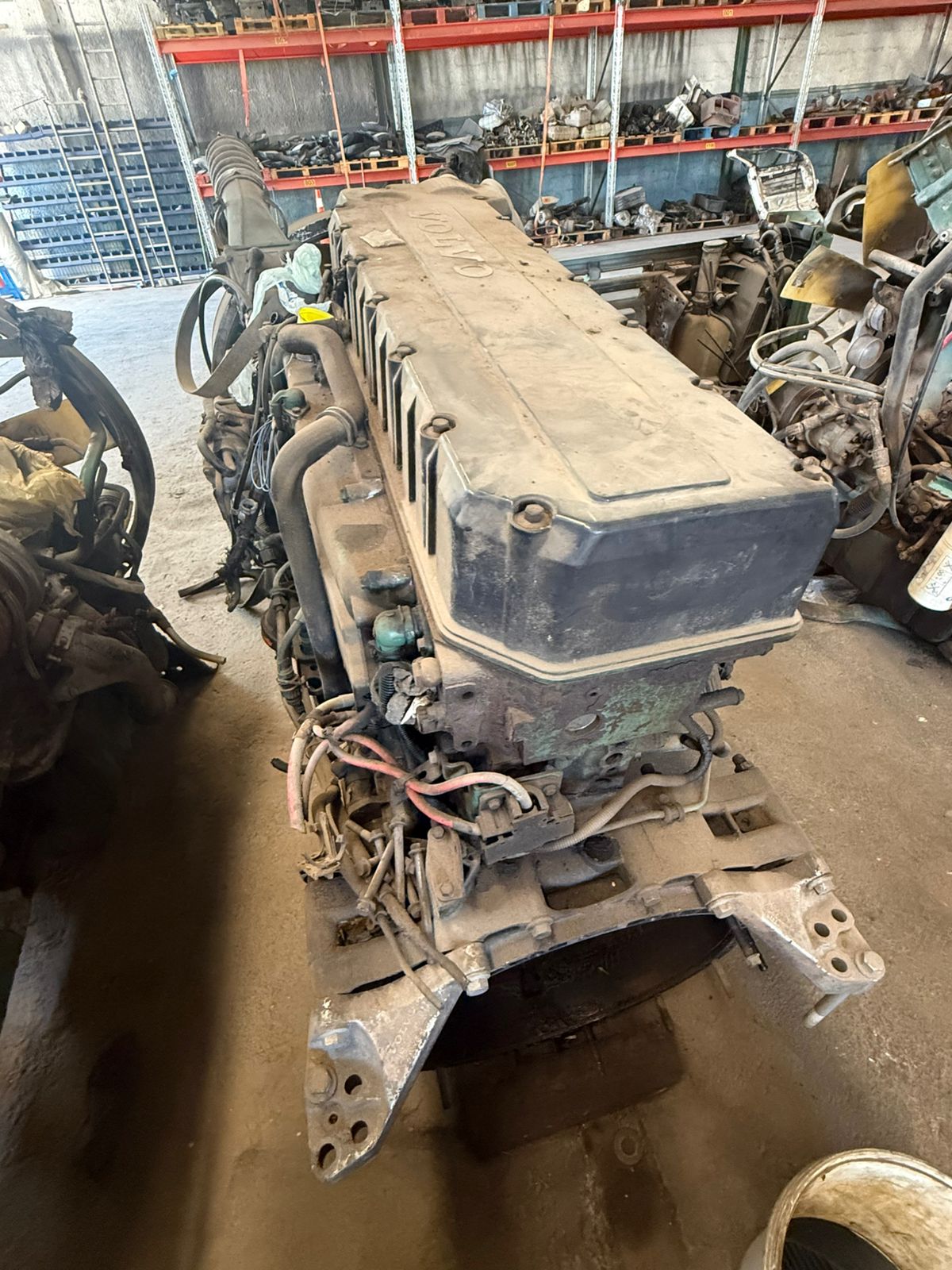 Motor Volvo D12D 460 HP con Caja Mecánica o sin caja!